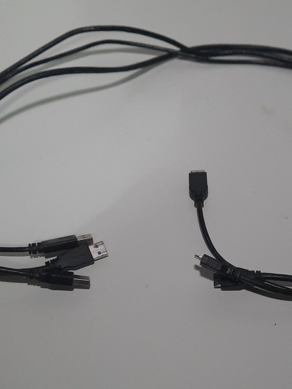 Lot of 3 USB 3.0 A Male to Micro B Male SuperSpeed Cables Black 3ft